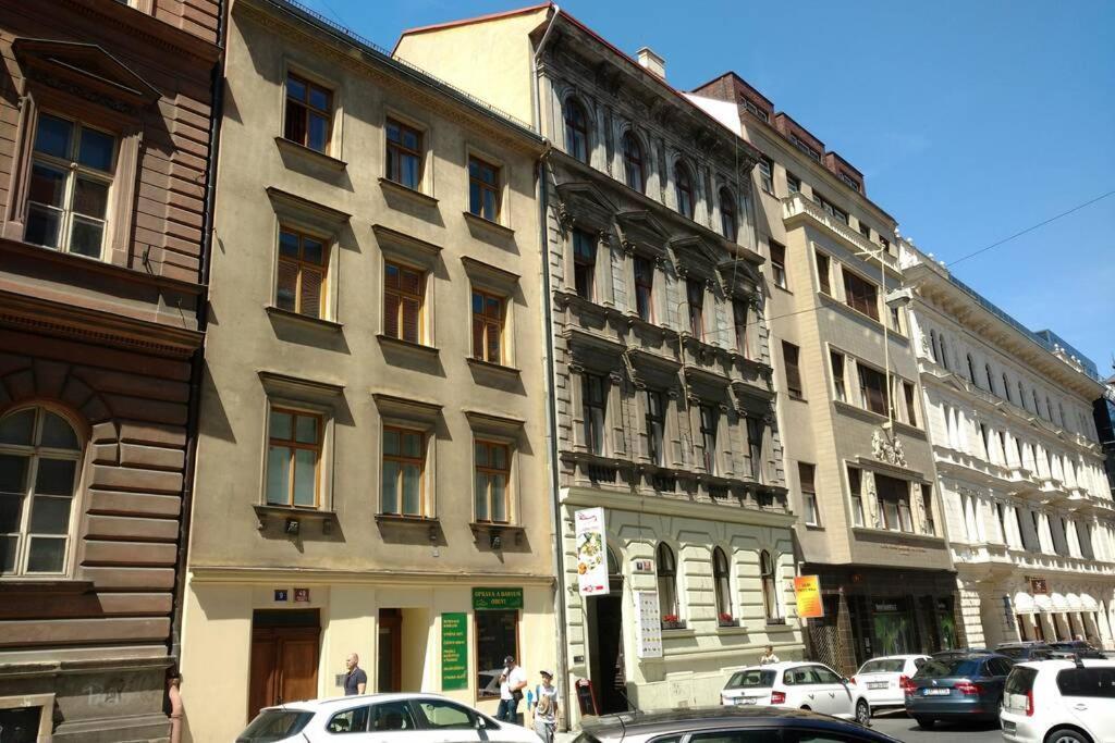 Marvelous Apartment In The Center Of Prága Kültér fotó
